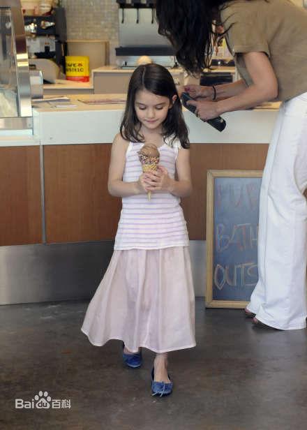 汤姆克鲁斯的女儿苏瑞长残了小时候像公主越长大却越普通