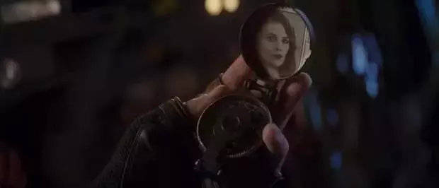 再联想起今年10月初，美队的饰演者克里斯·埃文斯在推特上发文：