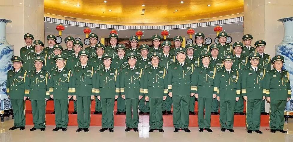 武警部队举行晋升少将警衔仪式22名警官晋升少将警衔
