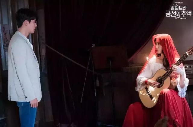 《阿尔罕布拉宫的回忆》是安吉镐执导、宋载正编剧的电视剧,由玄彬、朴信惠、朴灿烈、韩宝凛领衔主演。