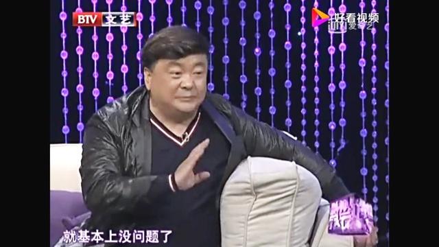 可是，导演却发现一处问题，说，宝玉要完整无暇的，只好忍痛割爱，舍弃了他。