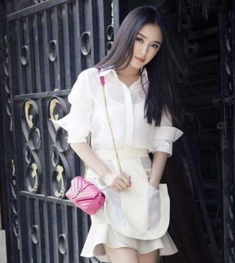 秦岚有两段感情被外界所知，黄晓明和陆川