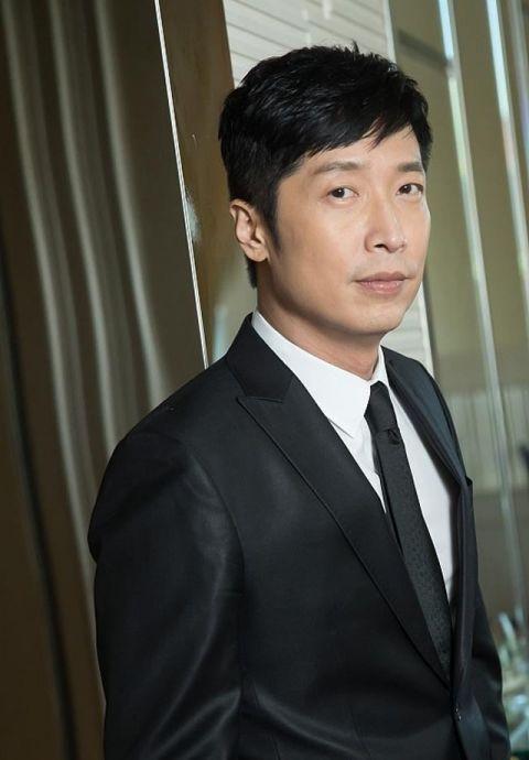 如今47岁变身老板