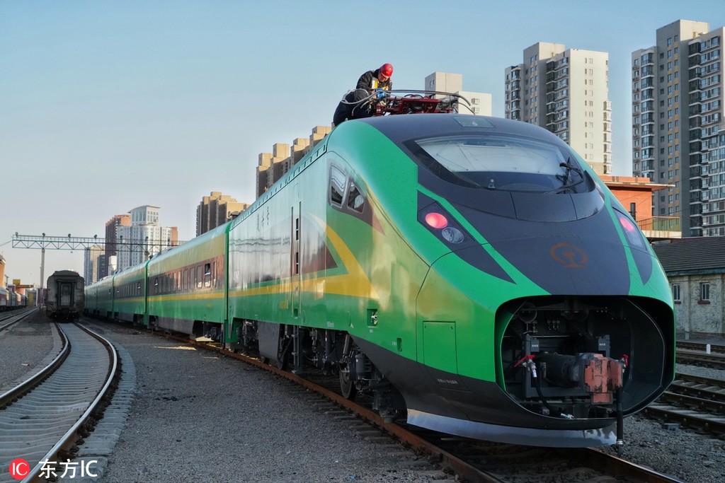 北京:"复兴号"牌绿皮车了解一下?卧铺自带充电口全车wi