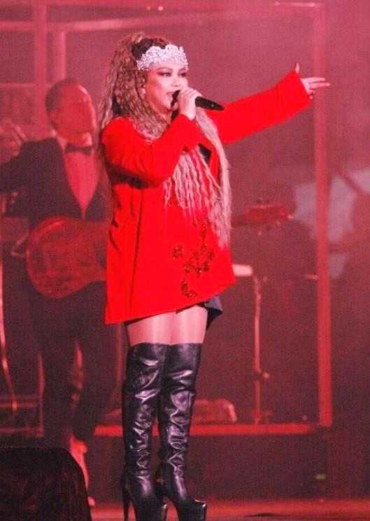 据香港媒体报道，46岁的张惠妹日前出席活动，体重持续上升，张惠妹回应肥胖原因主要有5点：