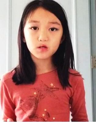 才不过13岁的李嫣,已经活出了当年王菲的模样,对网络丝毫不在意