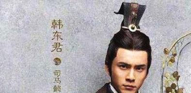 《三国机密之潜龙在渊》中饰演深谙韬略的司马懿