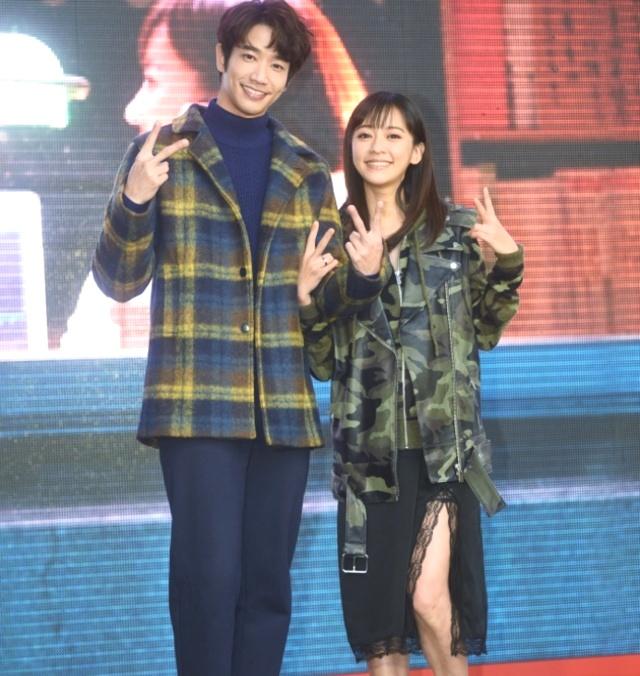 平时两为辣妈也会相约打扮得美美哒，然后一起去上生产教学的课，或者一起到户外做运动。