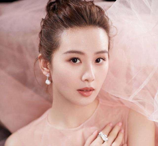 好了，看了这么多刘诗诗姐姐的造型，你最喜欢哪一个呢。