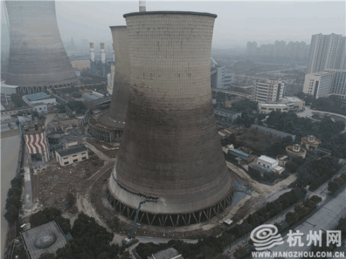 这，也标志着半山电厂去工业化改造迈出实质性的一步。