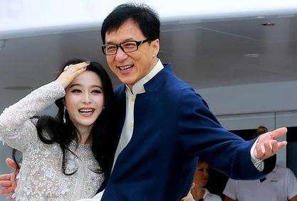 张学友。“歌神”有着歌神称号张学友，在小鲜肉时代，他的歌声和颜值受到无数人的喜爱。