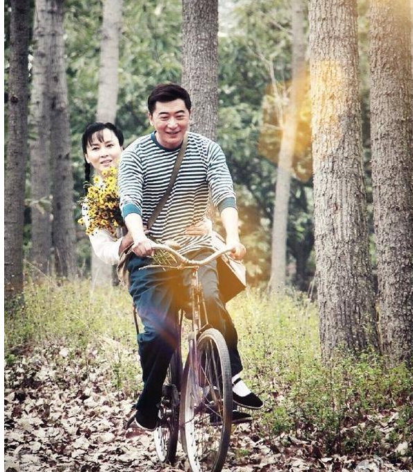 14年，他在刘亦菲、唐嫣、rain主演的电影《露水红颜》中饰演管家林亨！