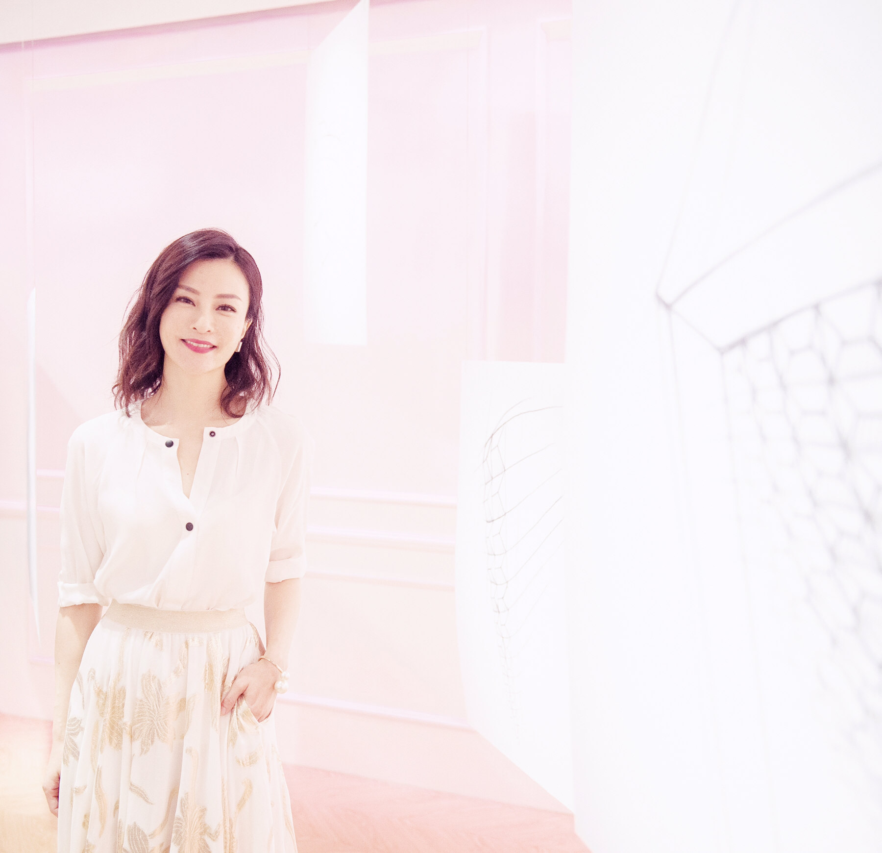 刘孜穿长裙仙气十足网友也是吃防腐剂长大的