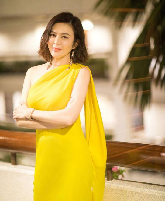 关之琳20岁闪婚闪离，自曝离婚原因！