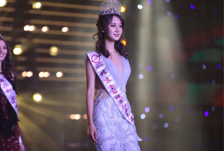 世界小姐中国区亚军李佩珊