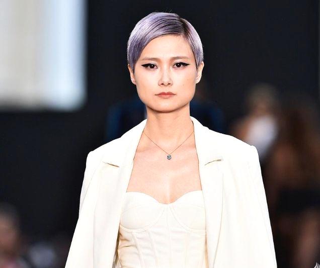 也有那种长相和性别不太配的人,有的男生长了一张女生脸,有的女生长了