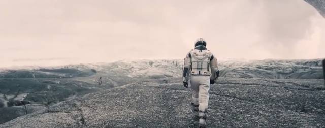 画面的包裹和留白