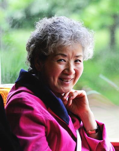 曹翠芬的老公谭天谦在北京电影制片厂工作,两人结婚多年却一直没要