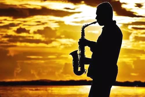 8. 友谊地久天长