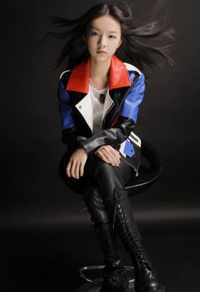 tfboys女主贺美琦上春晚穿衣服太好看掀起热潮