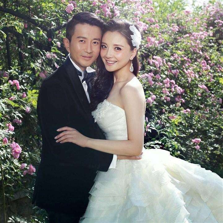 听美2孙茜秀演技再现与老公相亲片段袁成杰再跳热舞