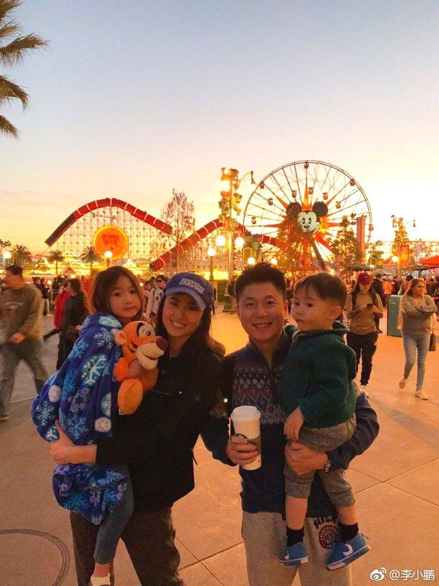 你喜欢李小鹏一家吗？