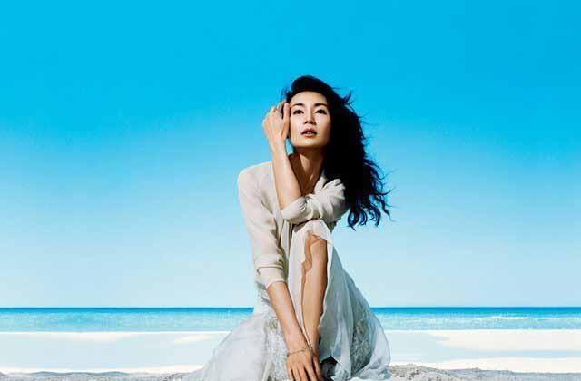 1.1983—1985与设计师男友Eric拍拖后同居，期间Eric的前女友曾痛诉张曼玉挖人墙角使张曼玉倍感压力。