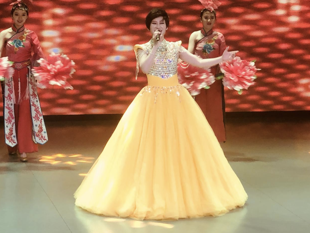 据悉山东诸城春晚也将于大年初一播出,届时一睹马艳