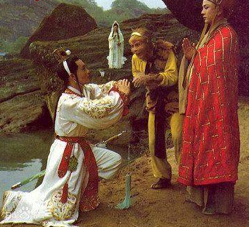 红孩儿怎么吐火？使用侧角度，红孩儿张着嘴，另一边是个喷灯，孩子的头正好把喷灯挡住了。