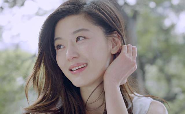 好啦，就盘点到这儿啦，你知道的有痣的明星还有谁呢？