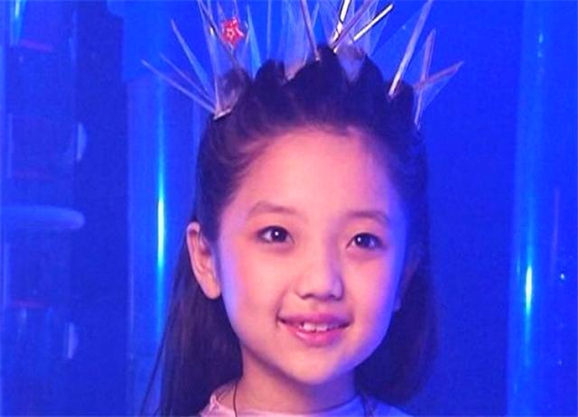 当时就很可爱的她，猜猜现在什么样呢？