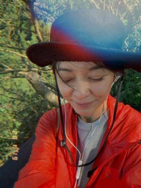 陈意涵挺九个月孕肚爬山网友吓坏 地表最强孕妇