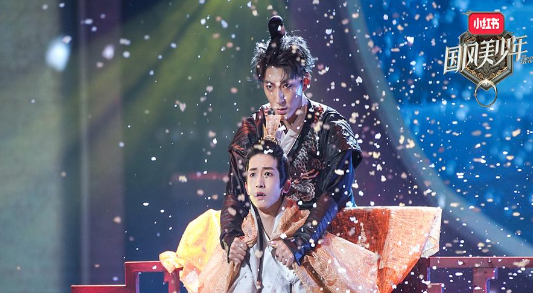 刘宇上演南唐后主李煜的撕裂人生 展现不俗唱功