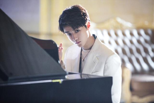 再来看一看王源小哥哥吧!