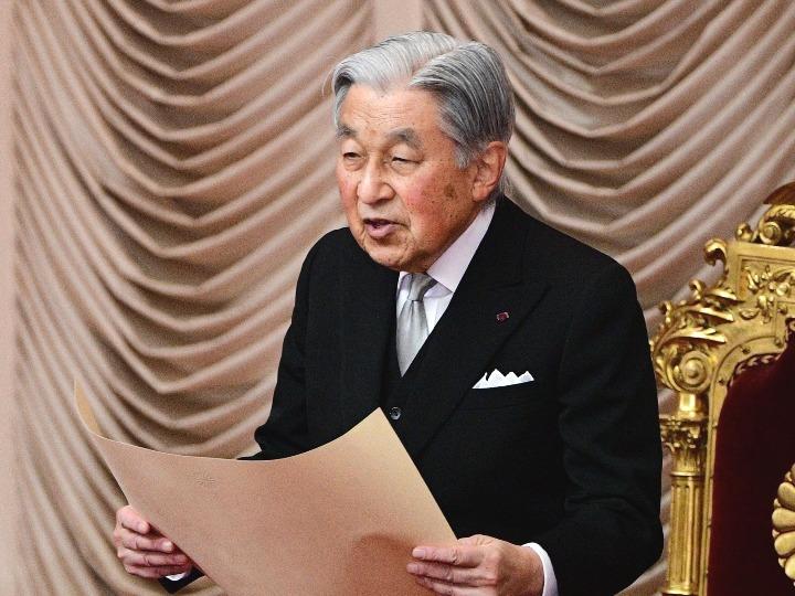 1月28日,在日本东京,日本明仁天皇宣布国会开幕.(新华/法新)