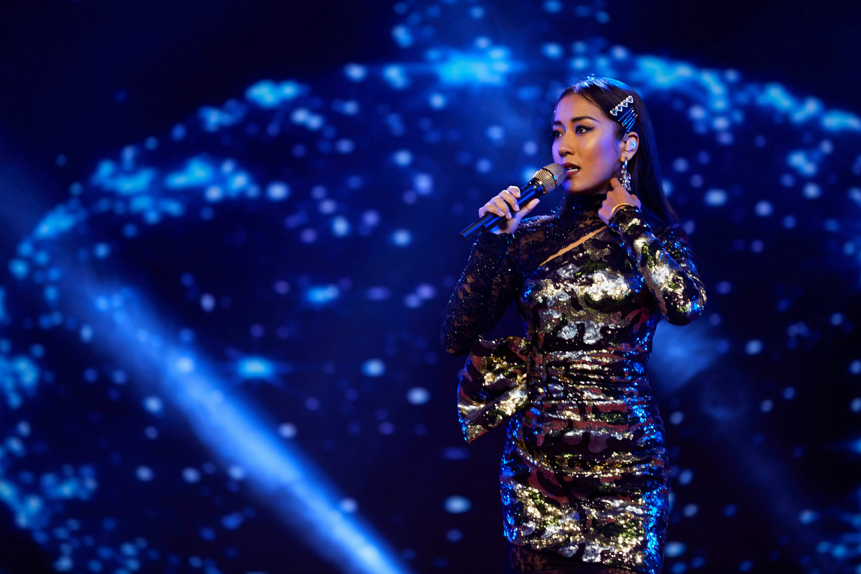 迷之混搭风上线吉克隽逸现身北京迷彩蕾丝裙超抢镜