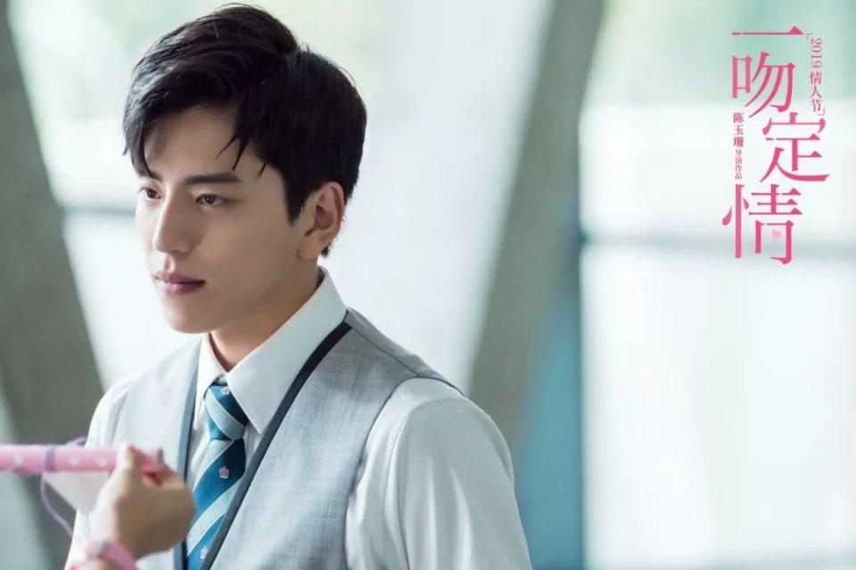 很多人认为这样缺乏厚度和深度的玛丽苏作品是过时的。