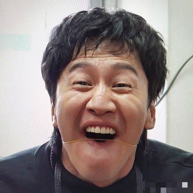 李光洙皮筋勒脸
