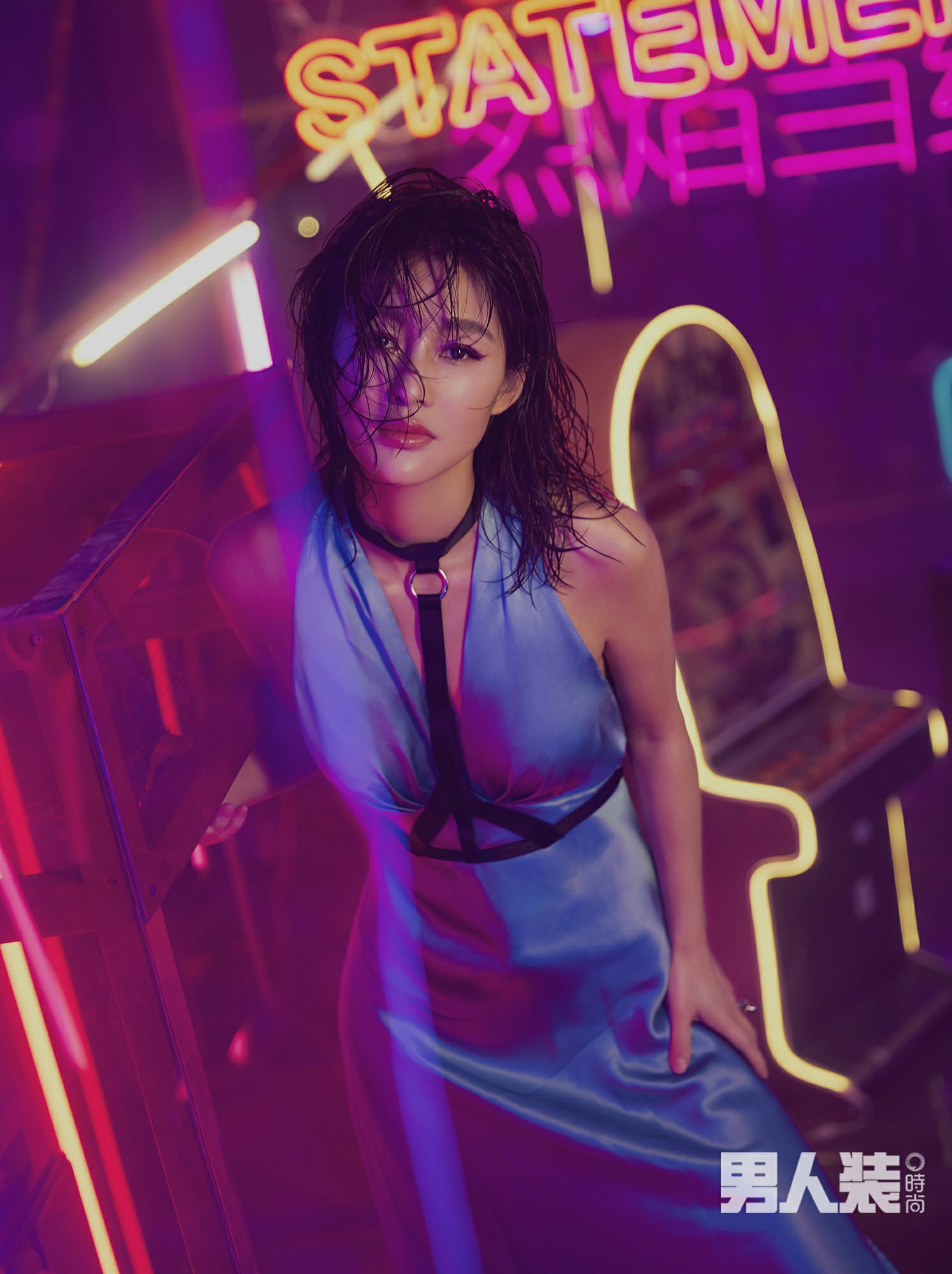 陈燃男人装2月刊曝光化身机械女郎酷帅性感