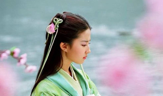 大家心中还有哪些一见倾心的IP角色，可以留言告诉小编哦。