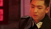就喜欢他像刘德华做赌侠时,那样又痞又怂!