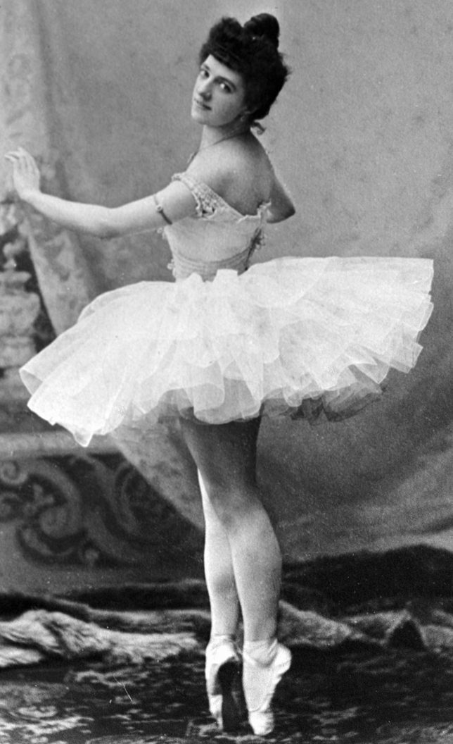 芭蕾舞演员和教师阿格里平娜·瓦岗诺娃。