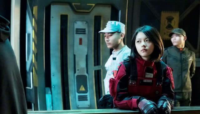 然而，今天《初恋那件小事》女主造型曝光后，有网友表示：“有一瞬间觉得这个剧毁了”。