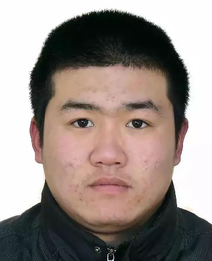 聚众斗殴2013年8月,济南市章丘发生一起聚众斗殴案,经工作,确定王辉有