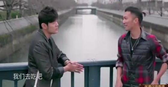 1. 拜访寿司之神「すきやばし次郎」