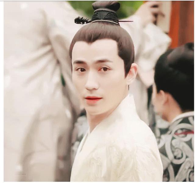 14《育婴室》饰演蒙少晖，当初这部剧不知道有多少人看了之后非常恐怖。