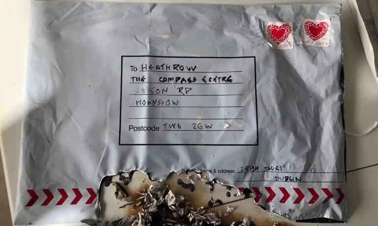 （被送往希思罗机场的可疑炸药邮件 图片来源：《卫报》）