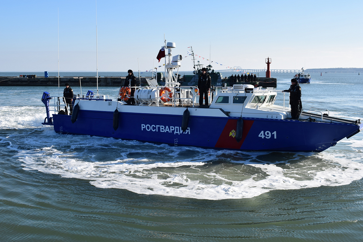 为保卫克里米亚 俄军引进新型武装快艇