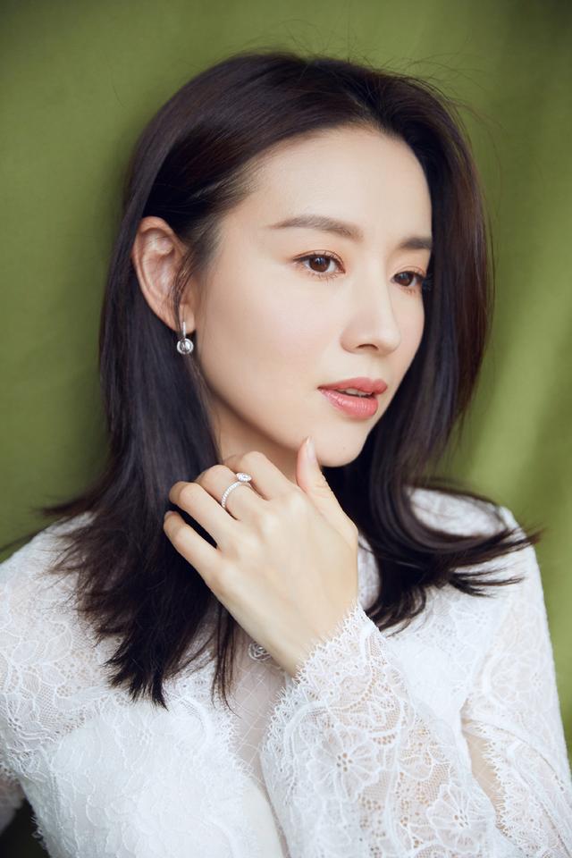 第二点冷知识：就是发色