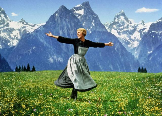 《音乐之声》中的经典角色玛利亚